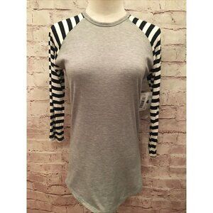 LuLaRoe RANDY Baseball Raglan Tee Shirt Gray Black White Stripe   Size XXS NEW